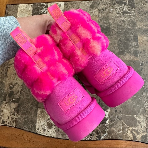 Authentic UGG Fluff Mini Quilted Zebra Boots - Picture 8 of 12
